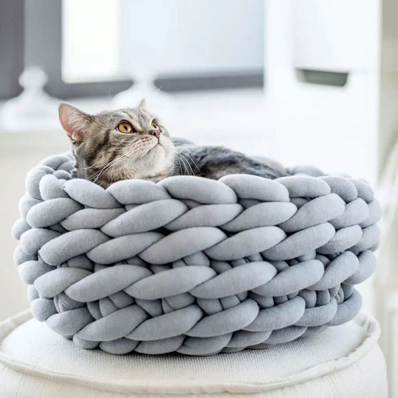 Handmade Knit Cat Bed: Winter Warm Small Dog Beds, Soft Cat Cave, Washable Pet Beds for Cats